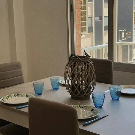 Apartamento Centrico Y En Primera Linea De Playa Apartman Benidorm Kültér fotó