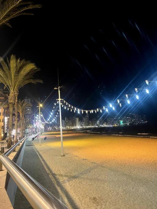 Apartamento Centrico Y En Primera Linea De Playa Apartman Benidorm Kültér fotó