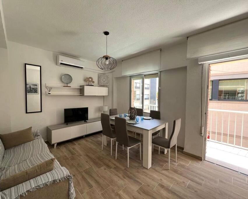 Apartamento Centrico Y En Primera Linea De Playa Apartman Benidorm Kültér fotó