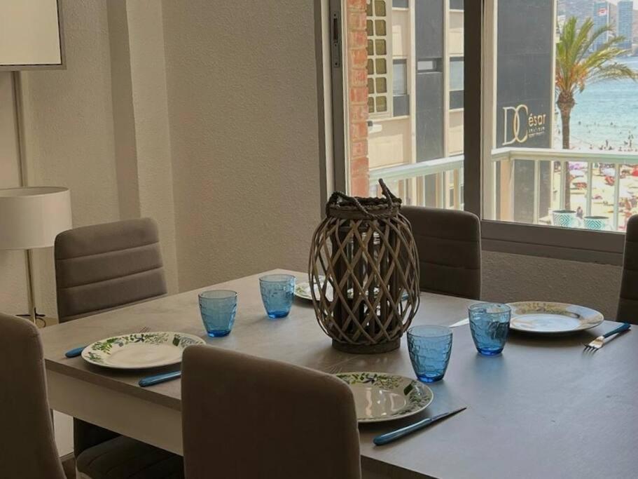Apartamento Centrico Y En Primera Linea De Playa Apartman Benidorm Kültér fotó